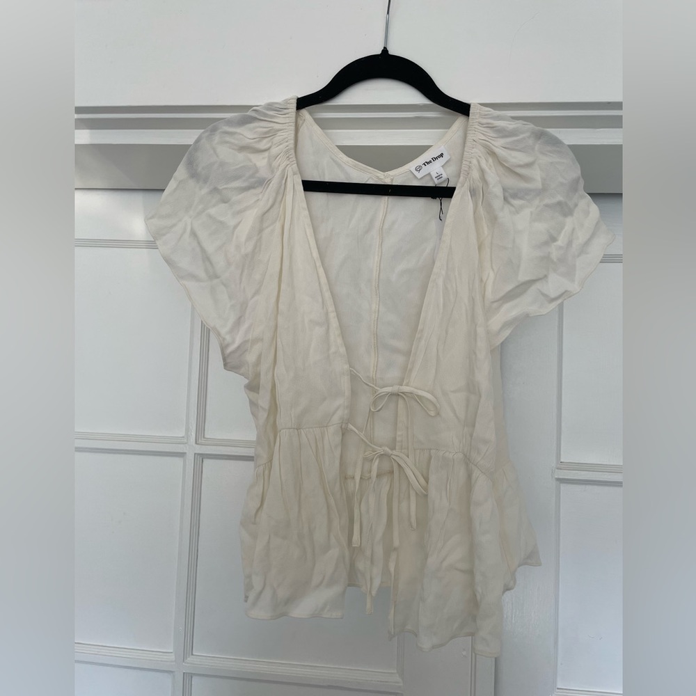 NWT white tie-front blouse size L